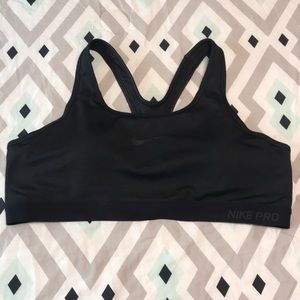 Nike pro sports bra size XL